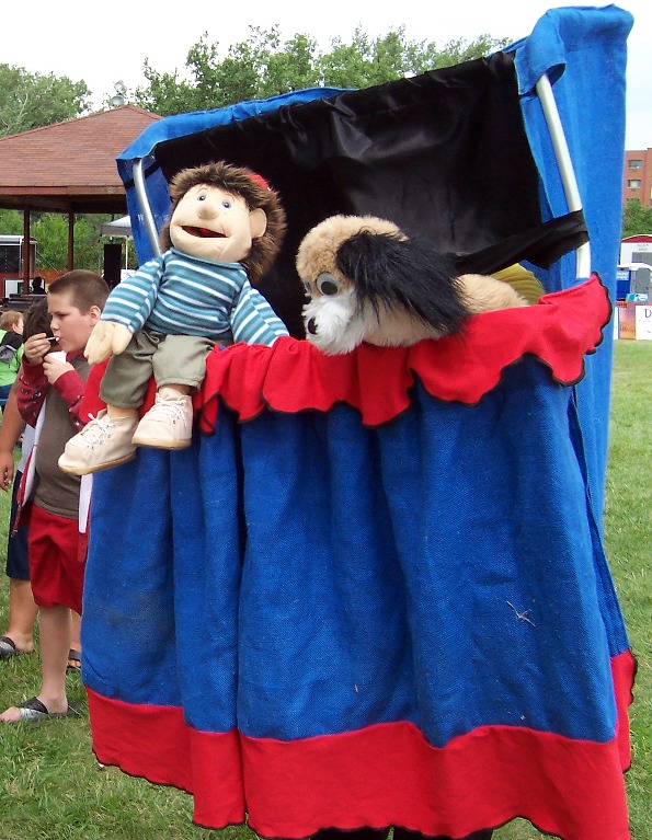 Walk Around Puppet Theater